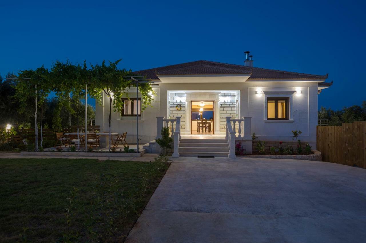 Villa Serenity Agia Marina  Ngoại thất bức ảnh