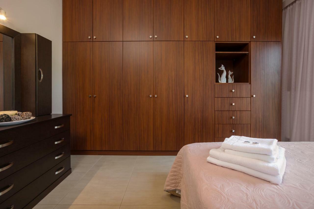 Villa Serenity Agia Marina  Ngoại thất bức ảnh