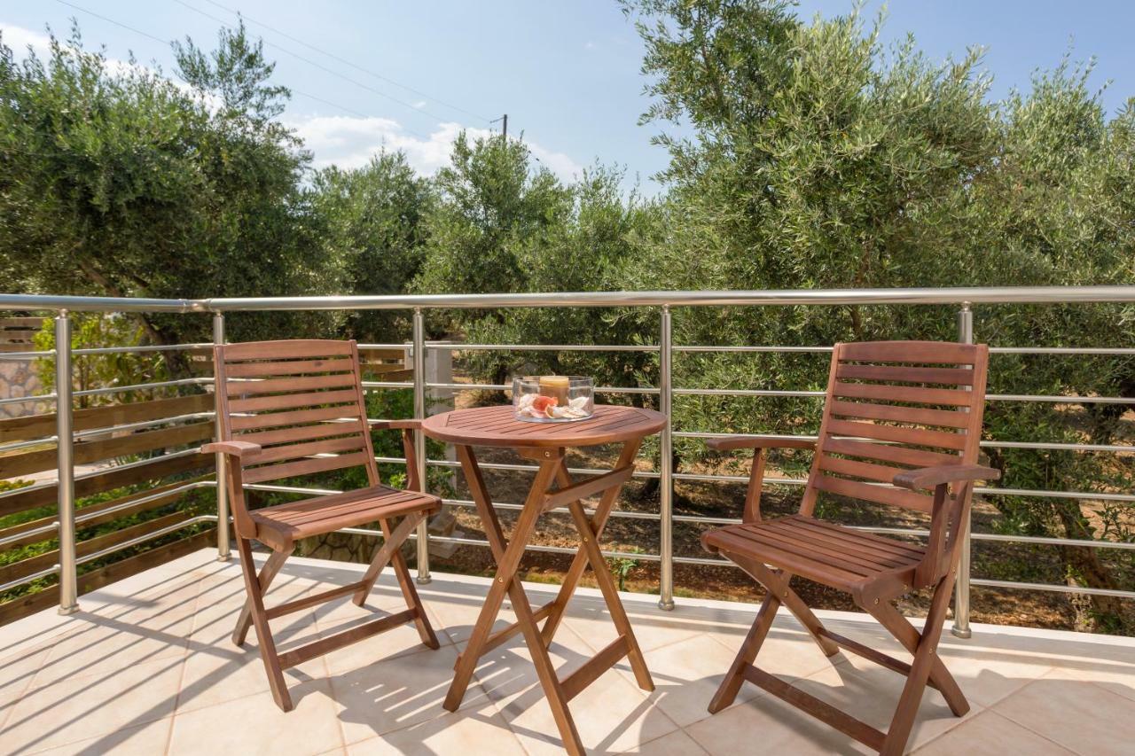 Villa Serenity Agia Marina  Ngoại thất bức ảnh